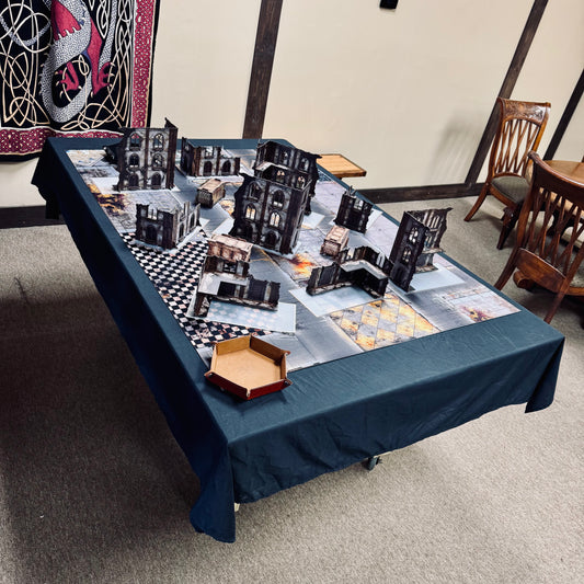 SIR PANZER'S WARHAMMER TABLE / Up to 6+ Patrons
