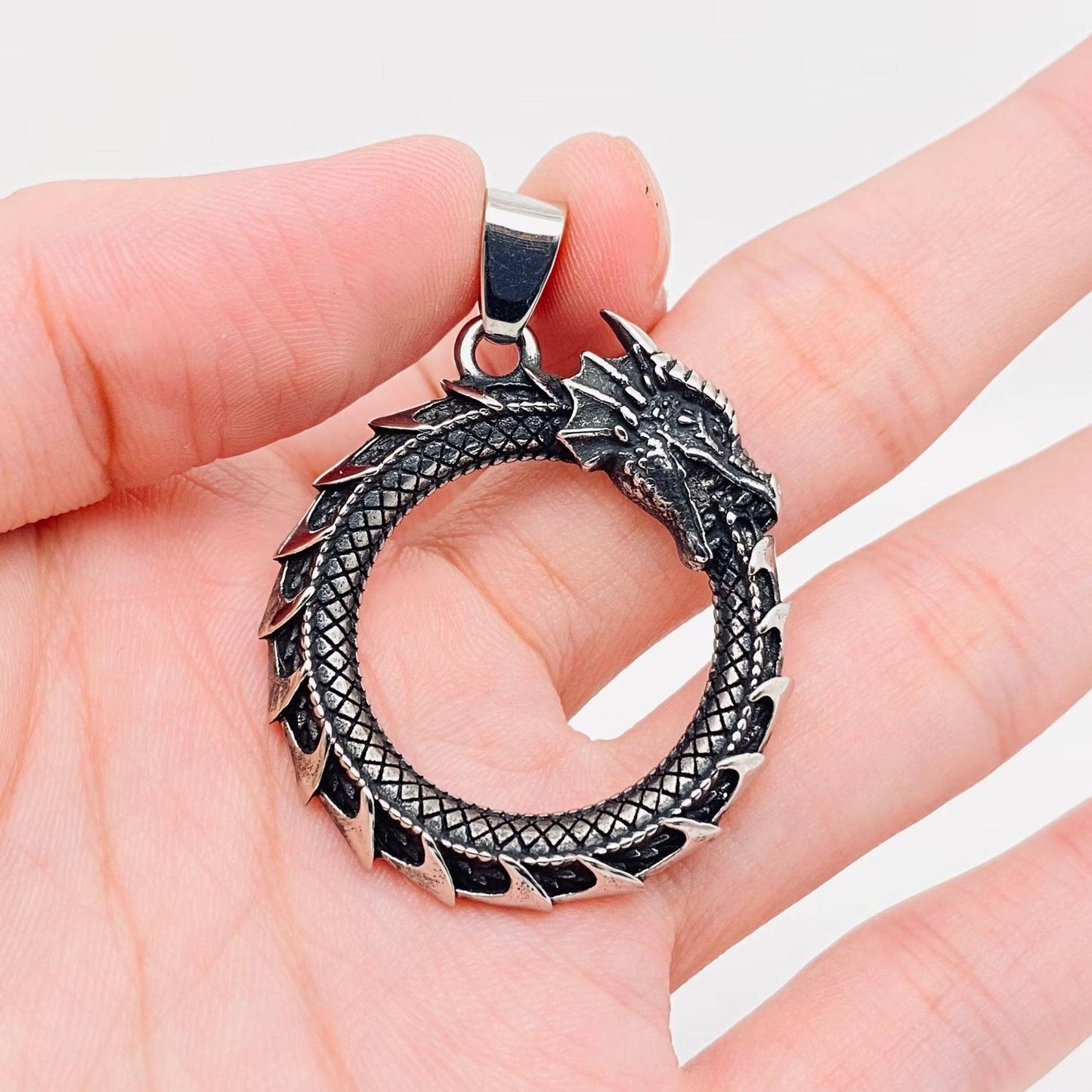 DRAGON CIRCLE STAINLESS STEEL PENDANT