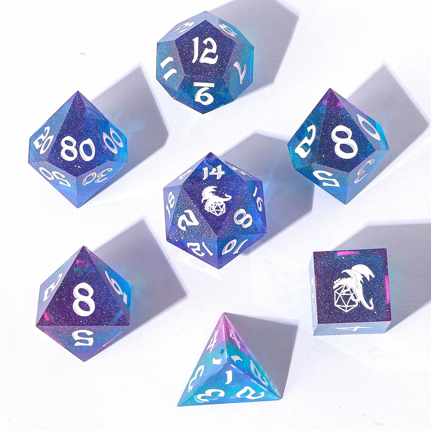 CAPTURED MAGIC SHARP RESIN DICE SET