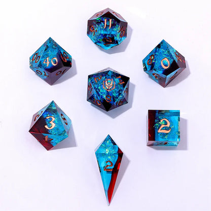 CAPTURED MAGIC SHARP RESIN DICE SET