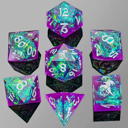 CAPTURED MAGIC SHARP RESIN DICE SET