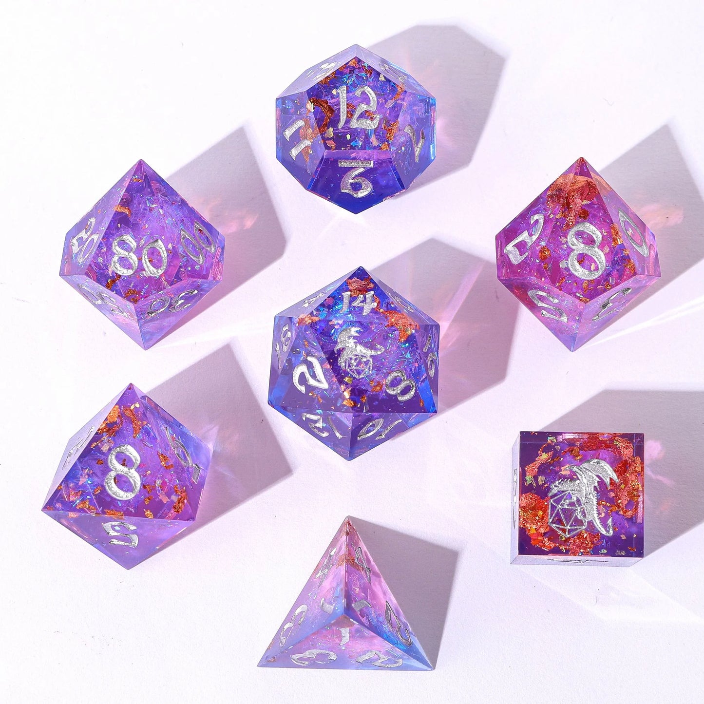 CAPTURED MAGIC SHARP RESIN DICE SET