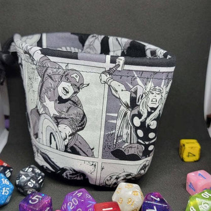 AVENGERS DICE BAG - BLACK AND WHITE